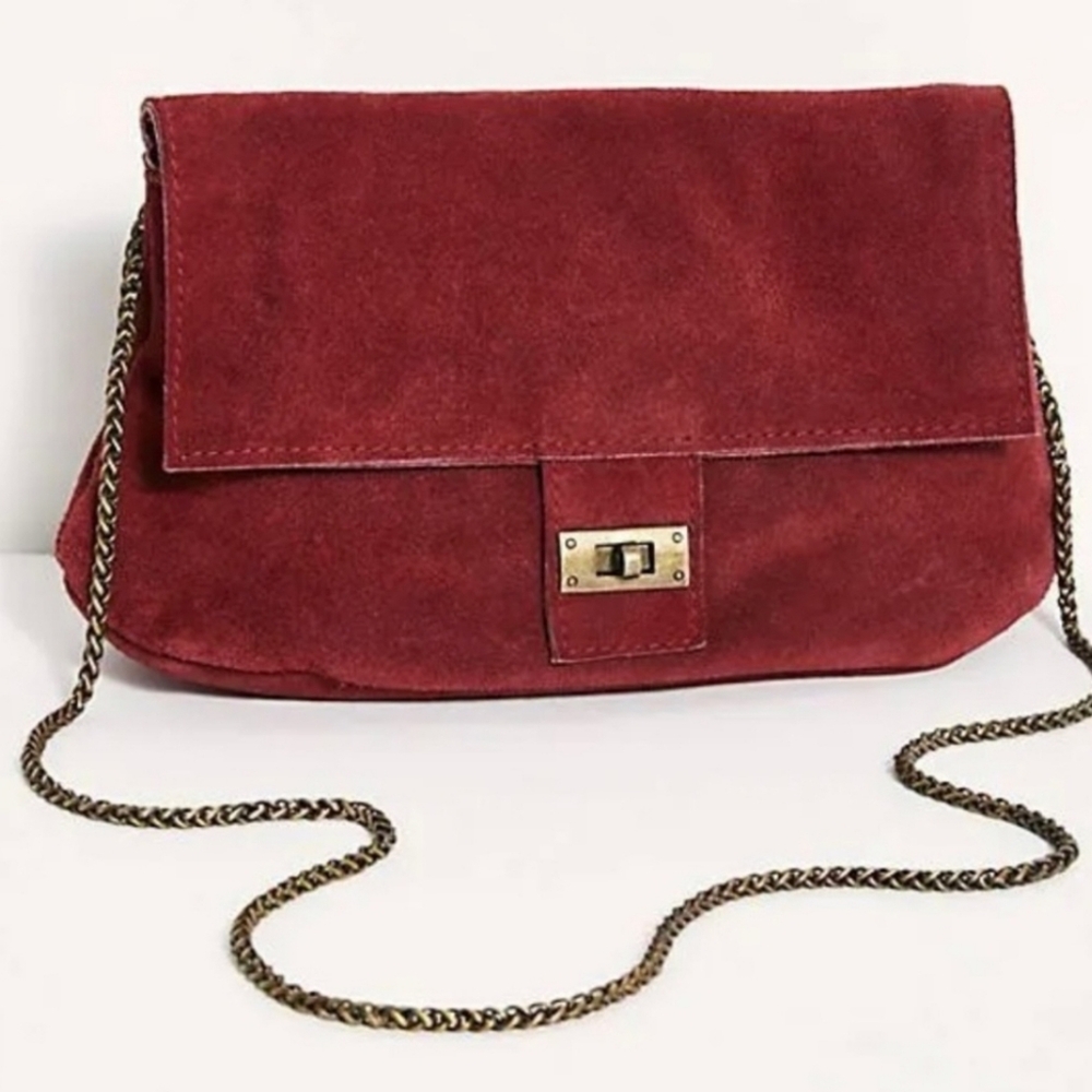 Free people slouchy shoulder bag suede color burgundy
